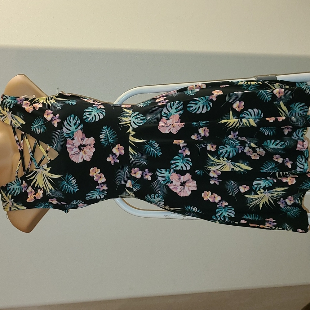 Size small knit tropical dress by J for Justify